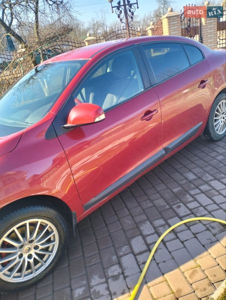 Седан Renault Fluence 2010 в Черновцах