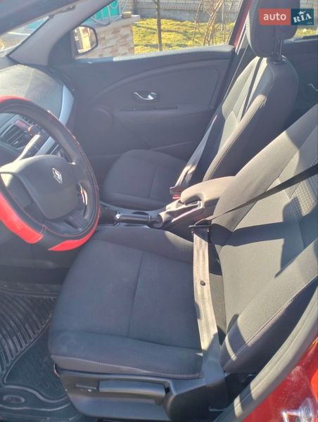Седан Renault Fluence 2010 в Черновцах