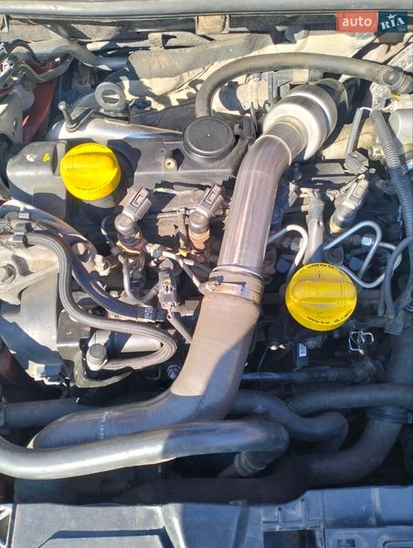 Седан Renault Fluence 2010 в Черновцах