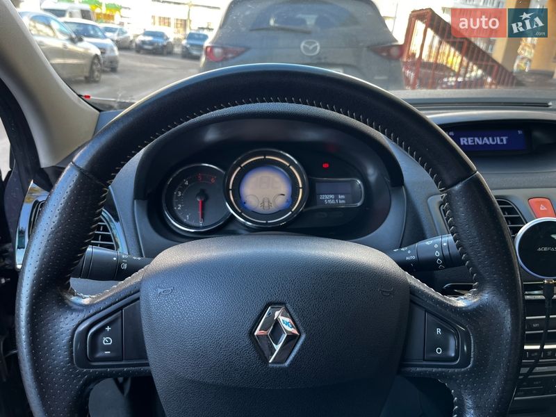 Седан Renault Fluence 2013 в Киеве