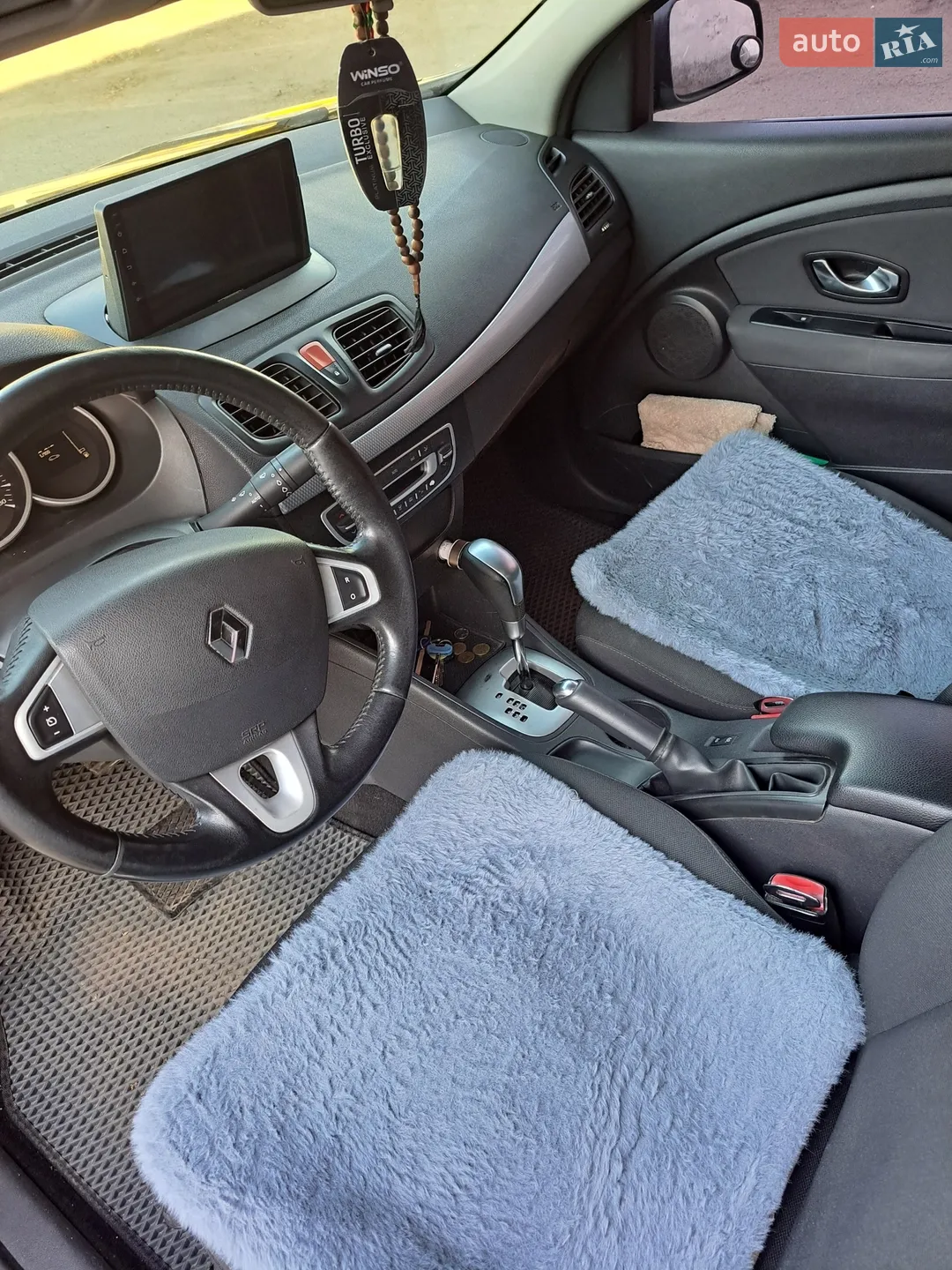 2010 Renault Fluence - мініатюра 9