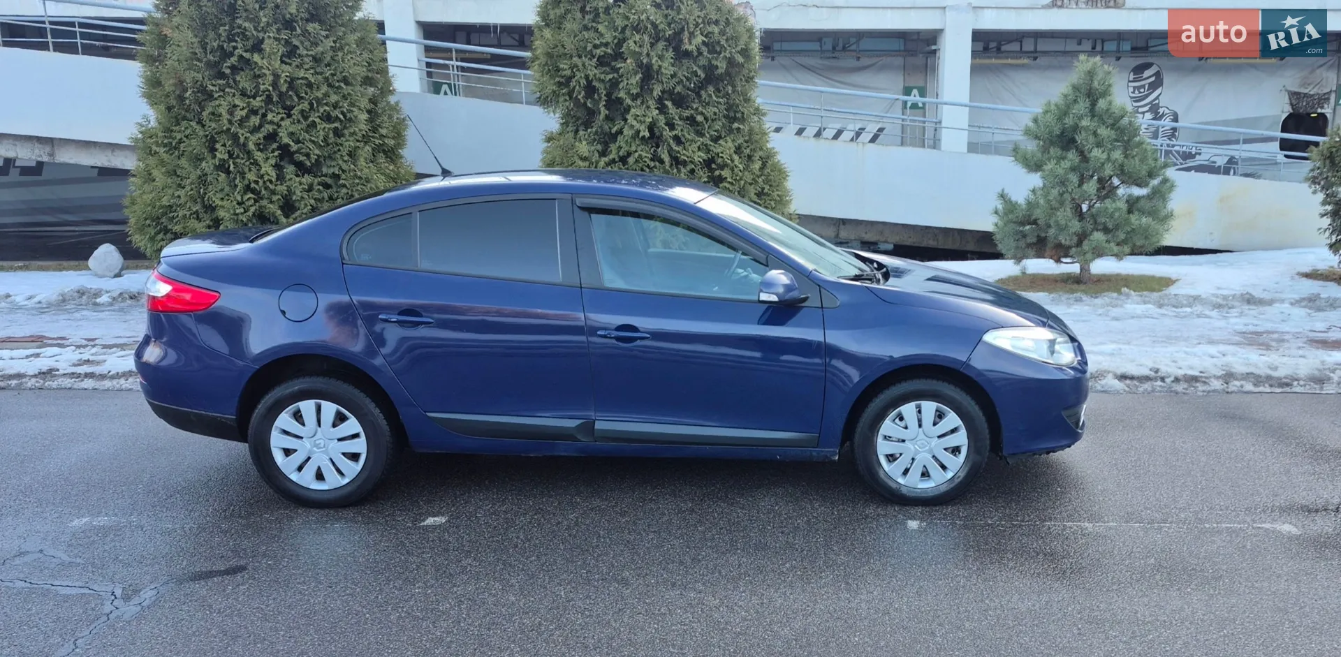 2011 Renault Fluence - мініатюра 22