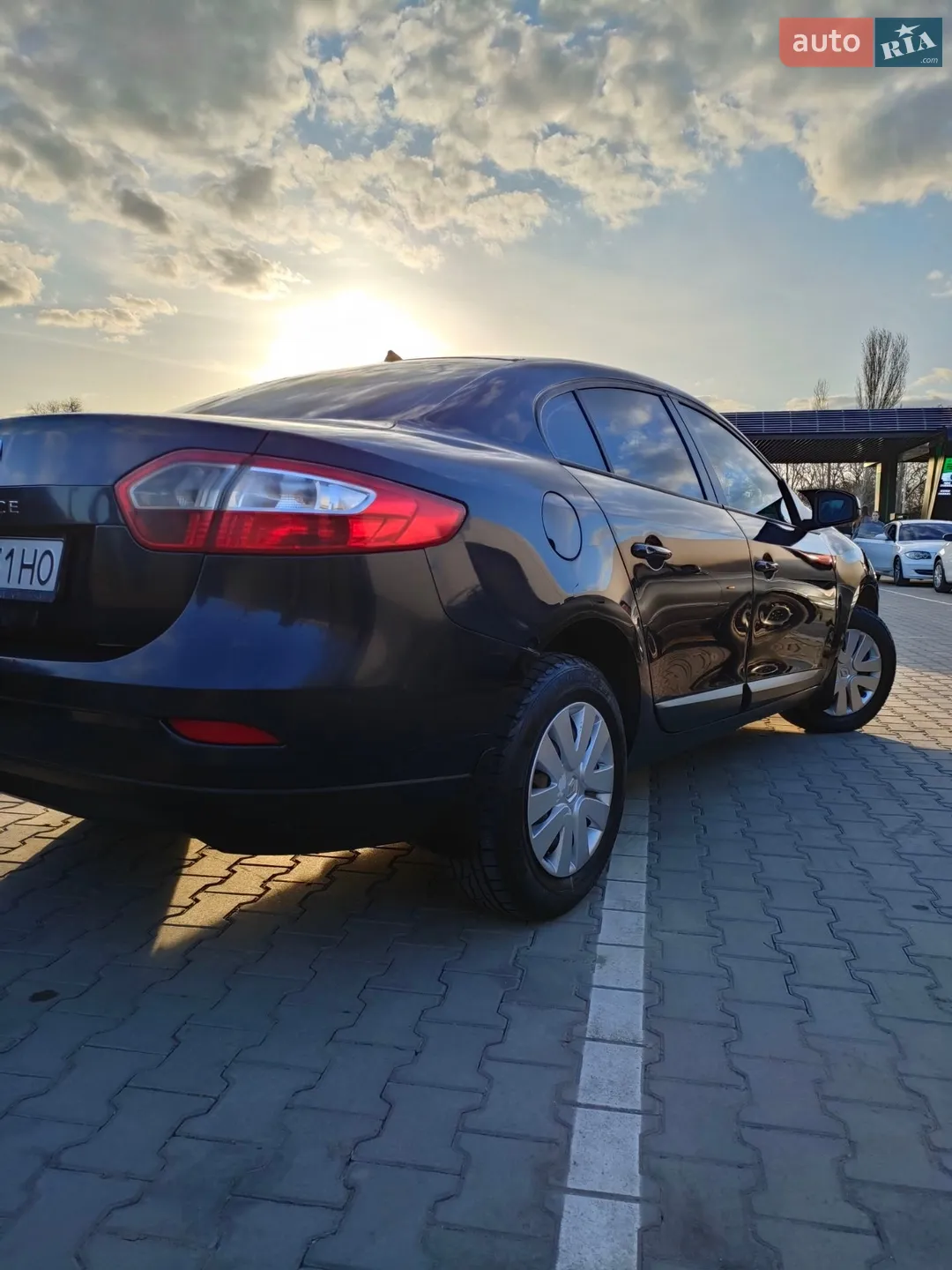 2011 Renault Fluence - мініатюра 7