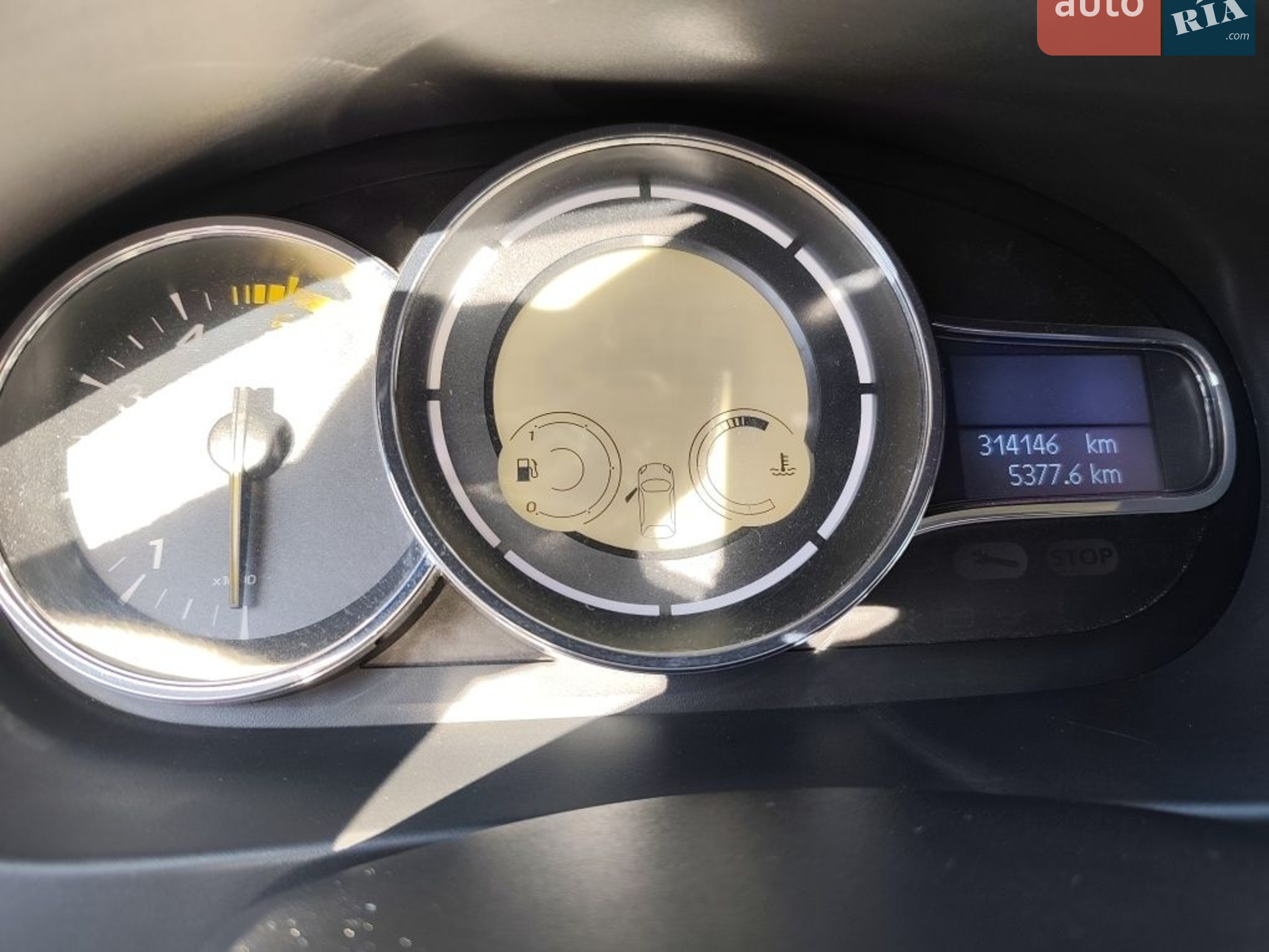 2011 Renault Fluence - мініатюра 9