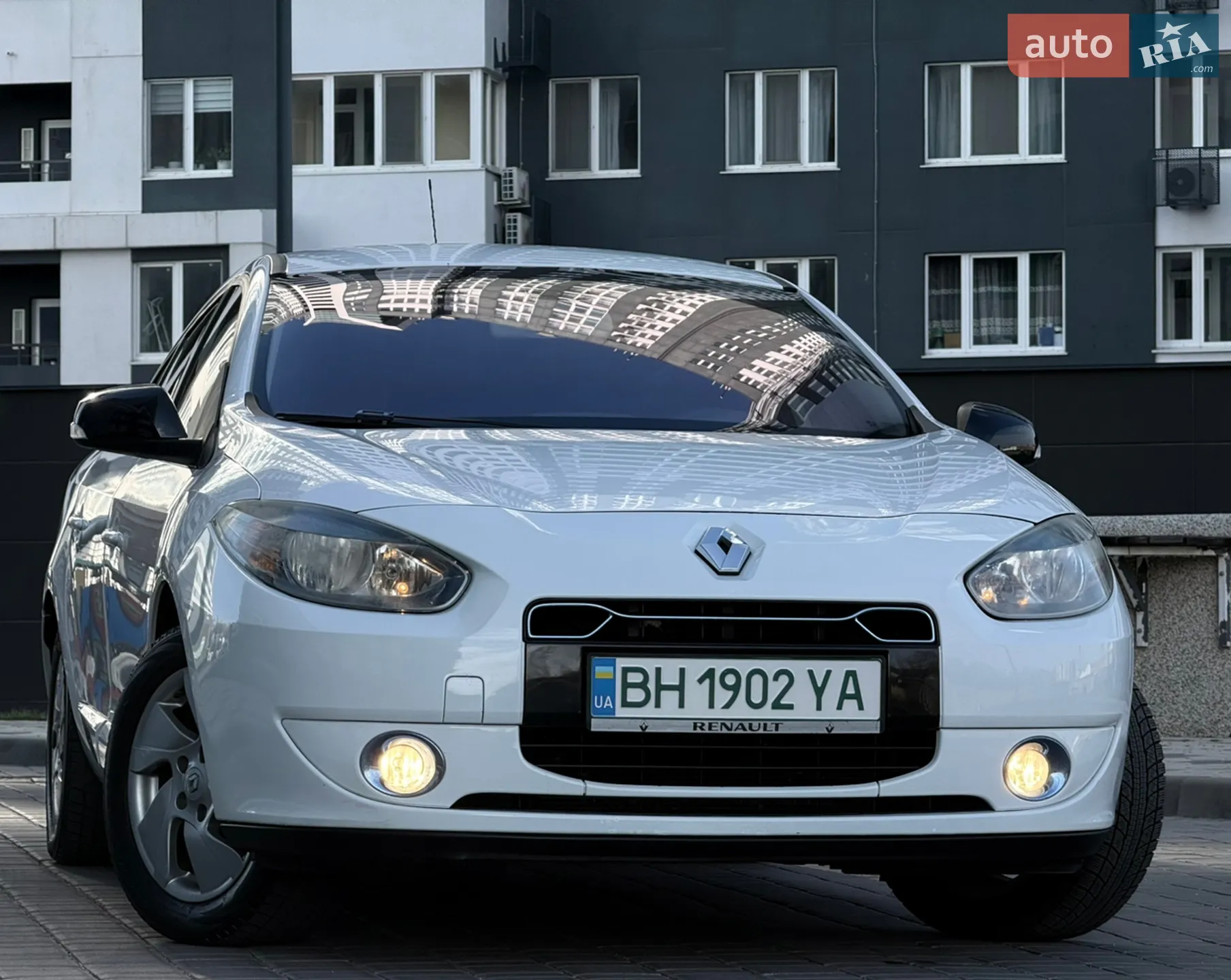 2011 Renault Fluence - мініатюра 21