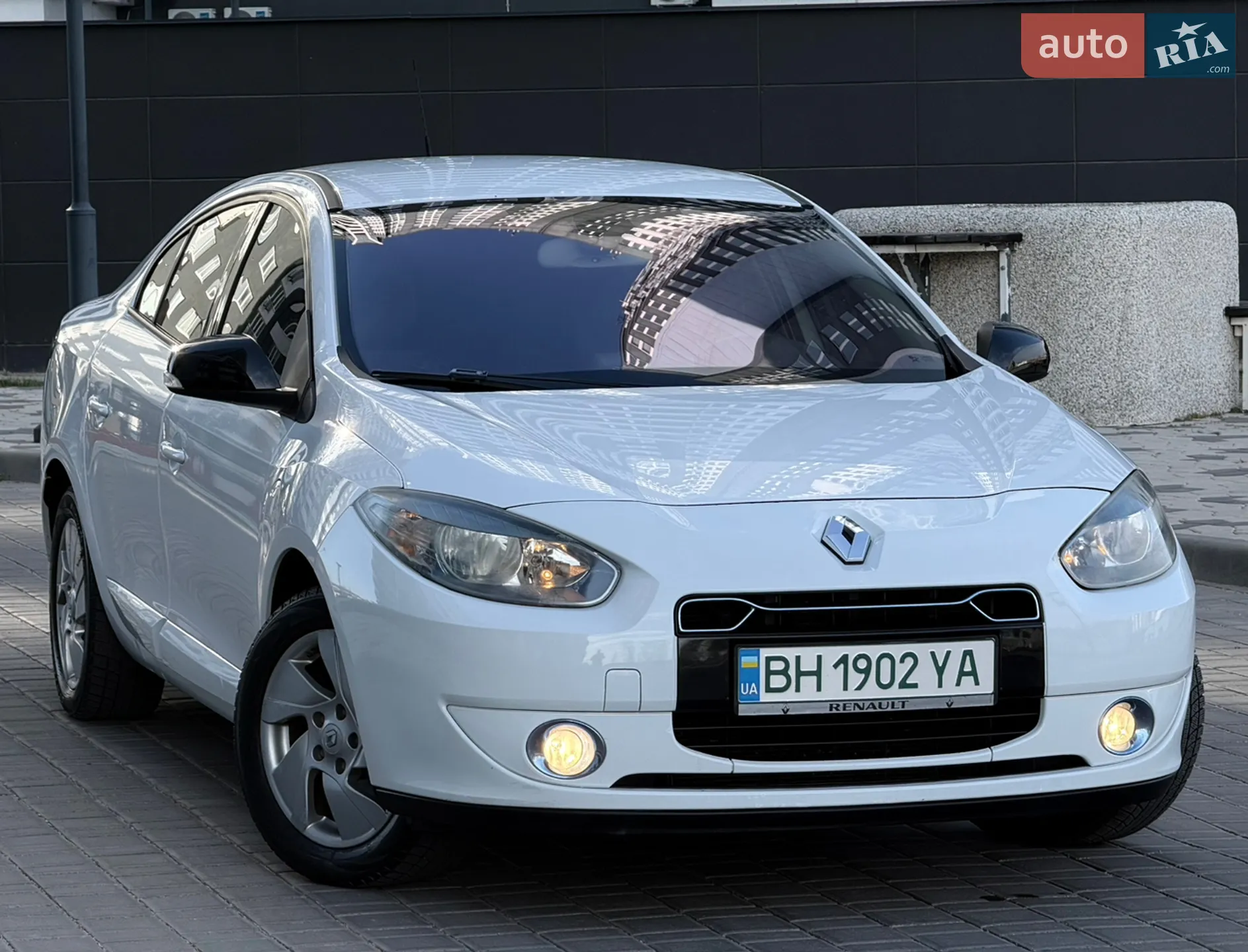2011 Renault Fluence - мініатюра 28