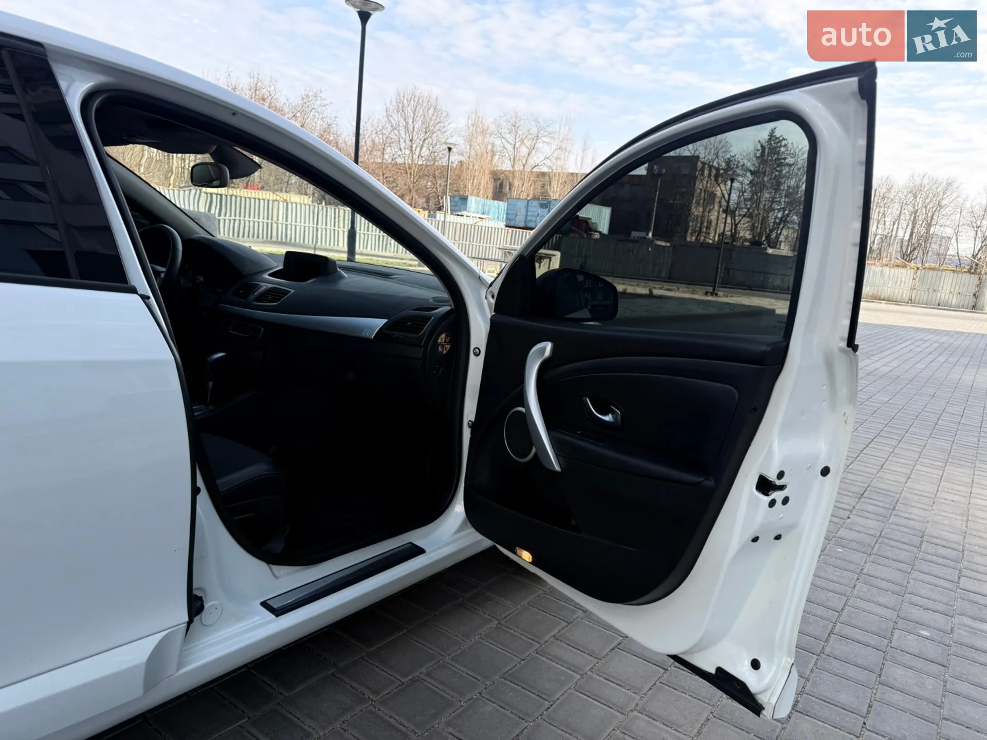 2011 Renault Fluence - мініатюра 51