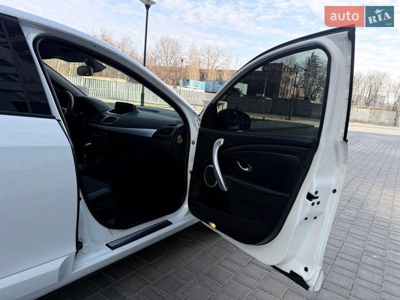 Седан Renault Fluence 2011 в Одессе