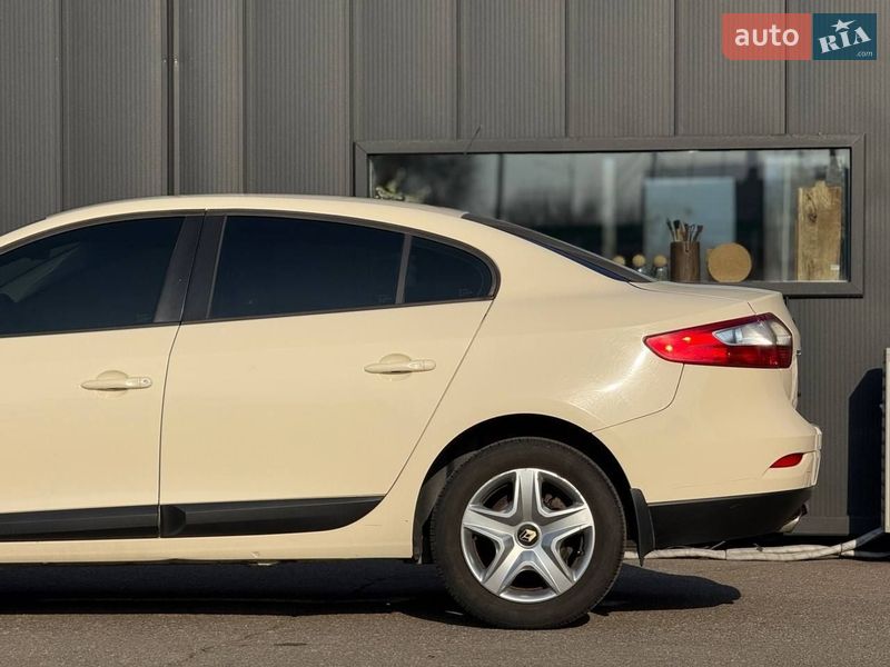 Седан Renault Fluence 2015 в Киеве фото 16 Седан Renault Fluence 2015 в Киеве