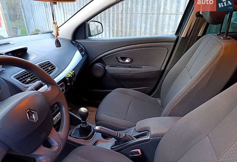 Седан Renault Fluence 2010 в Лубнах фото 7 Седан Renault Fluence 2010 в Лубнах