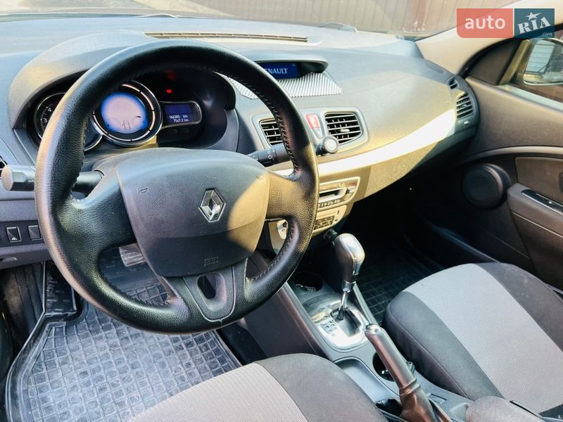 Седан Renault Fluence 2014 в Первомайске