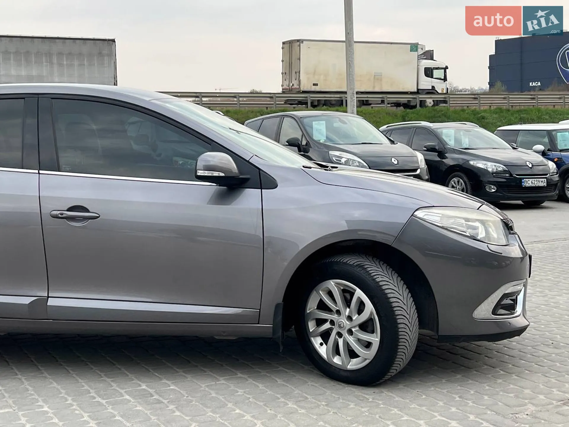 2016 Renault Fluence - мініатюра 11