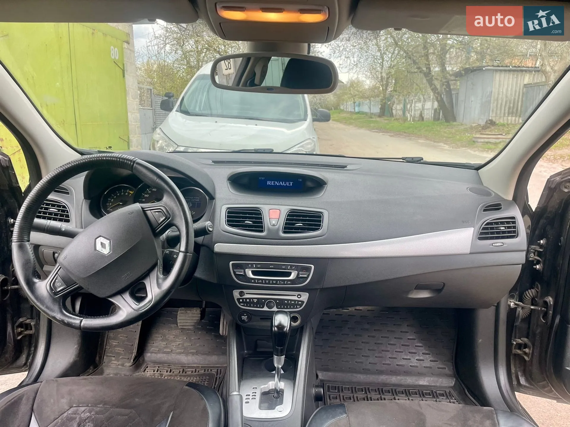 2011 Renault Fluence - мініатюра 14