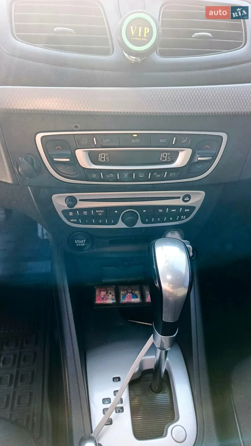 2011 Renault Fluence - мініатюра 12