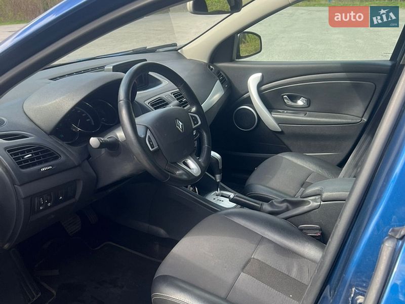 Седан Renault Fluence 2011 в Полонном