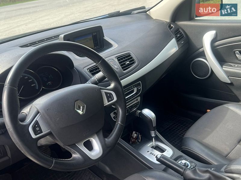 Седан Renault Fluence 2011 в Полонном
