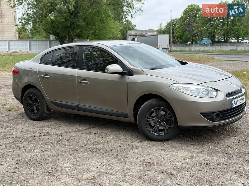 Седан Renault Fluence 2012 в Киеве