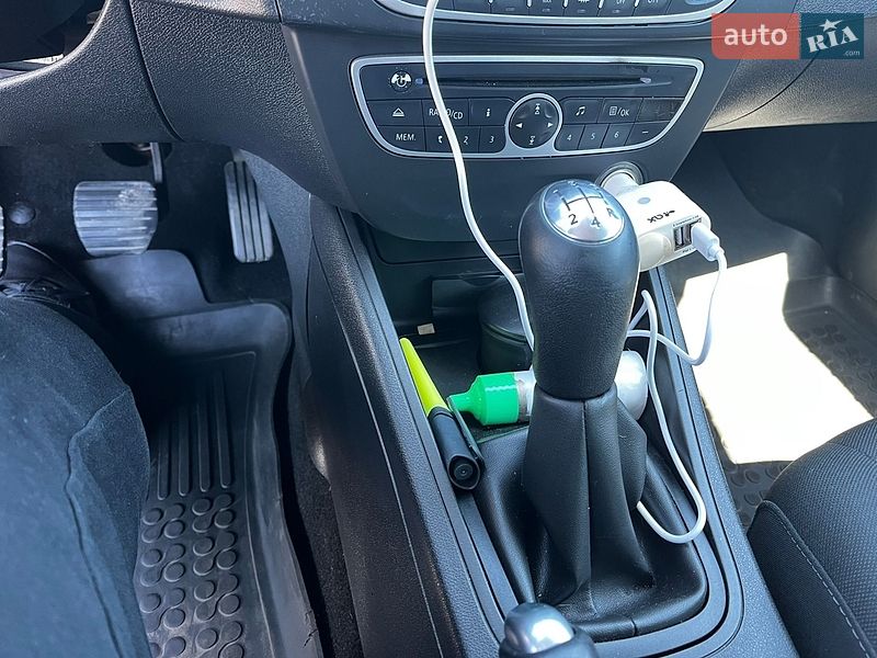 Седан Renault Fluence 2011 в Киеве