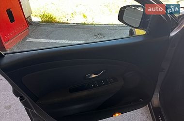 Седан Renault Fluence 2011 в Киеве