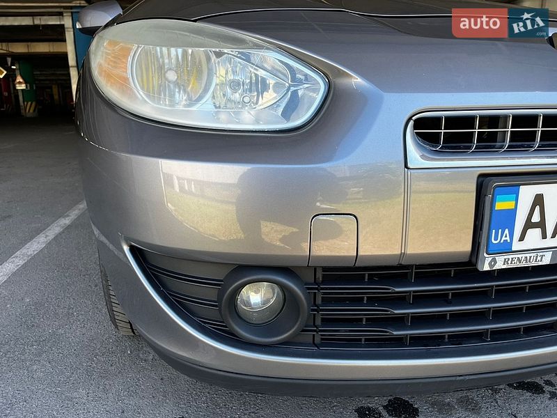 Седан Renault Fluence 2011 в Киеве