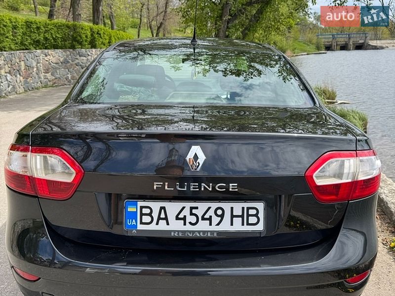 Седан Renault Fluence 2010 в Кропивницком