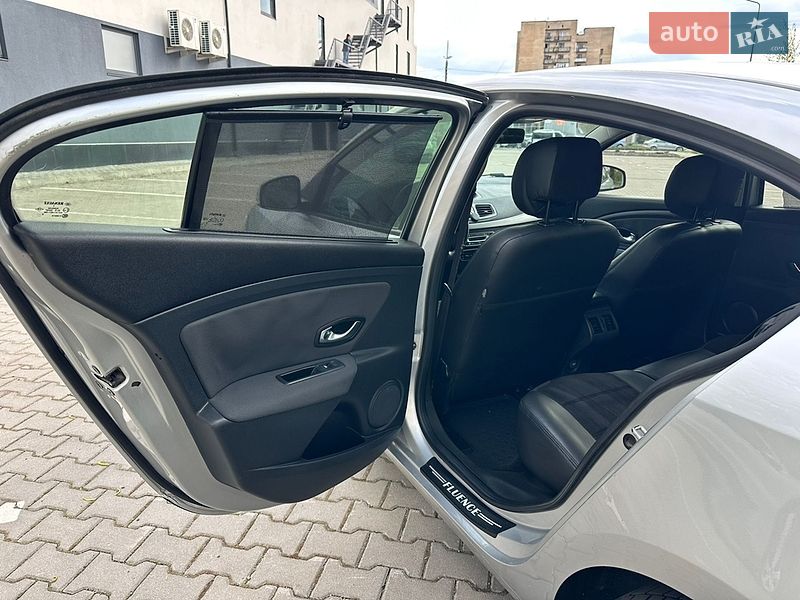 Седан Renault Fluence 2010 в Хмельницькому
