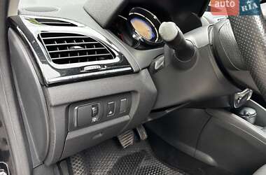 Седан Renault Fluence 2014 в Запорожье