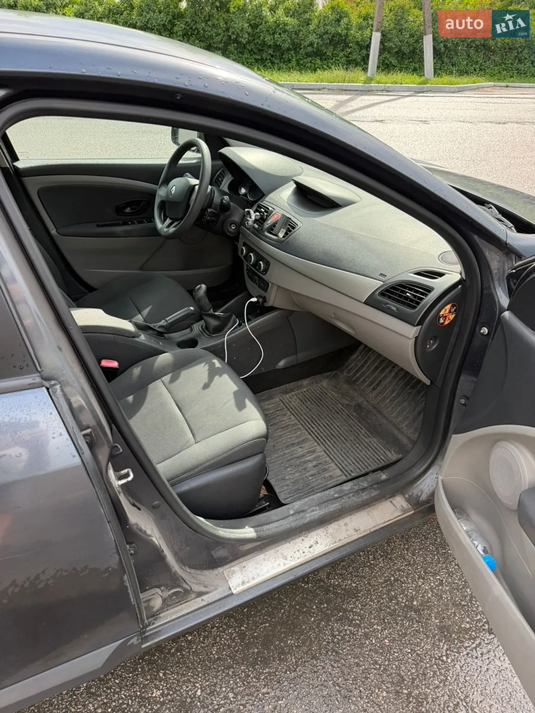2011 Renault Fluence - мініатюра 5