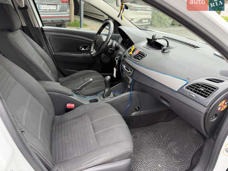Седан Renault Fluence 2015 в Киеве