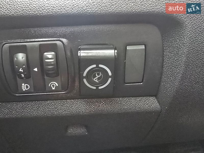 Седан Renault Fluence 2011 в Киеве