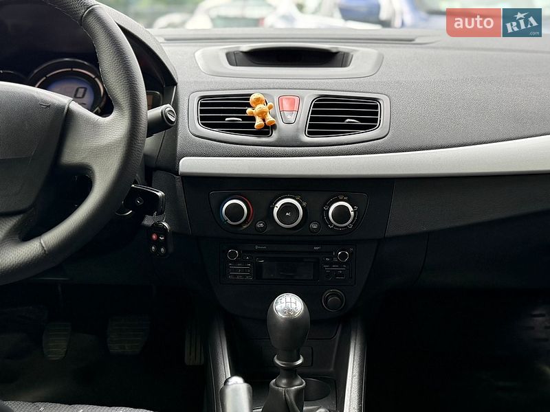 Седан Renault Fluence 2015 в Одесі