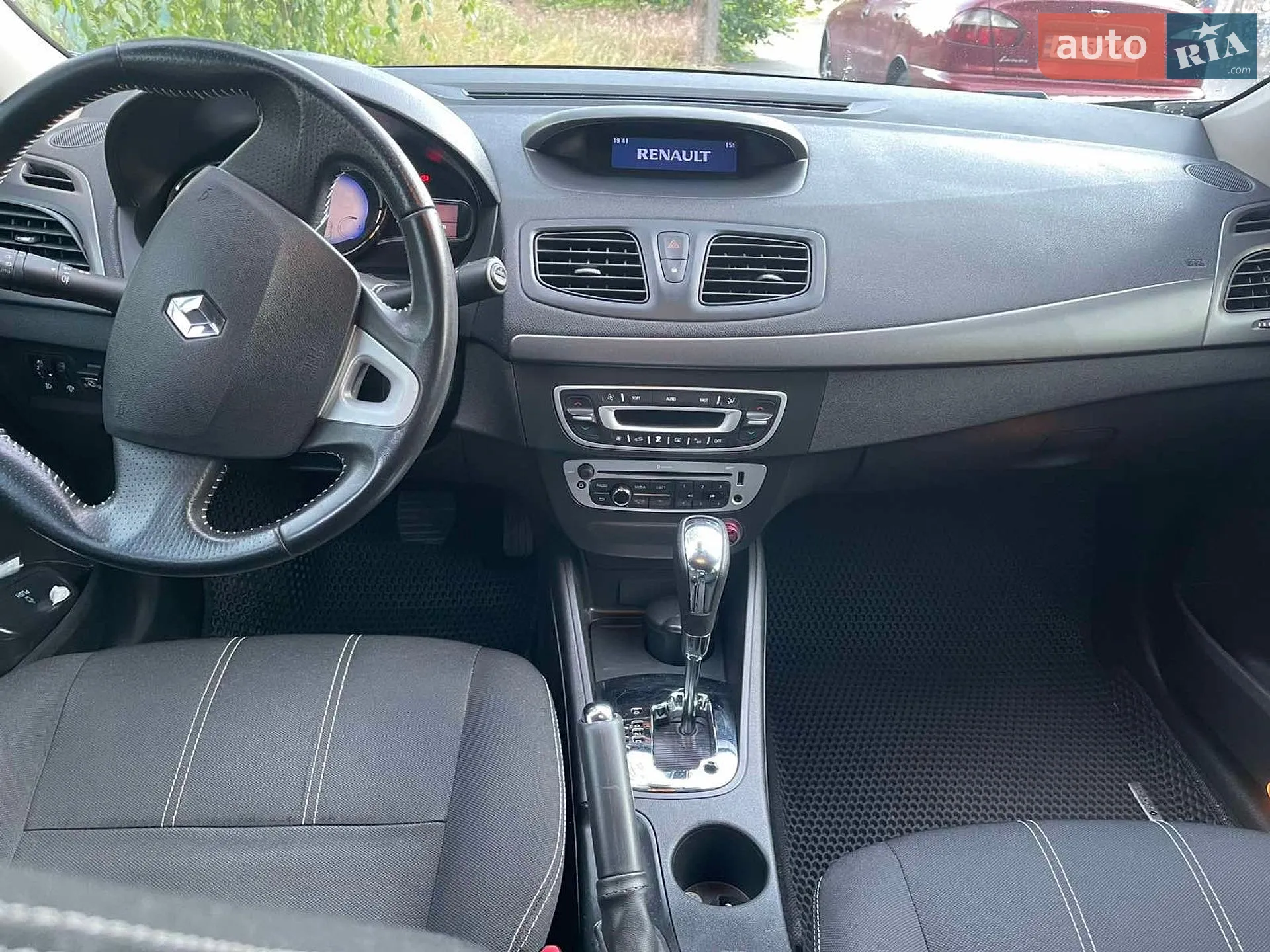 2013 Renault Fluence - мініатюра 4