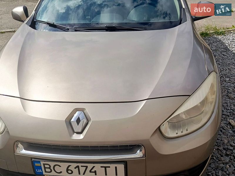 Седан Renault Fluence 2010 в Львове