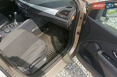 Седан Renault Fluence 2010 в Львове