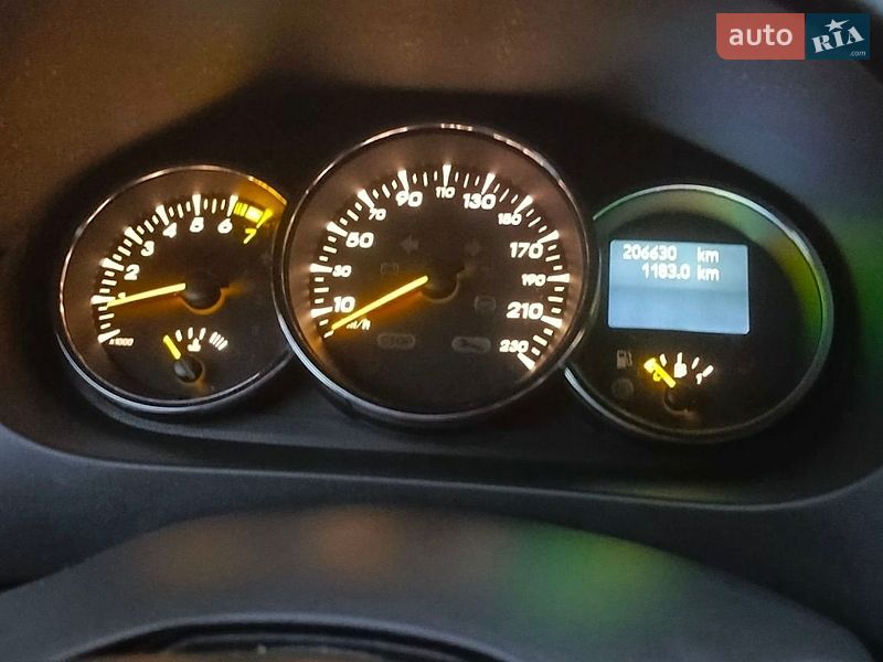 Седан Renault Fluence 2010 в Львове