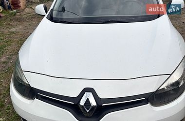 Седан Renault Fluence 2011 в Смілі