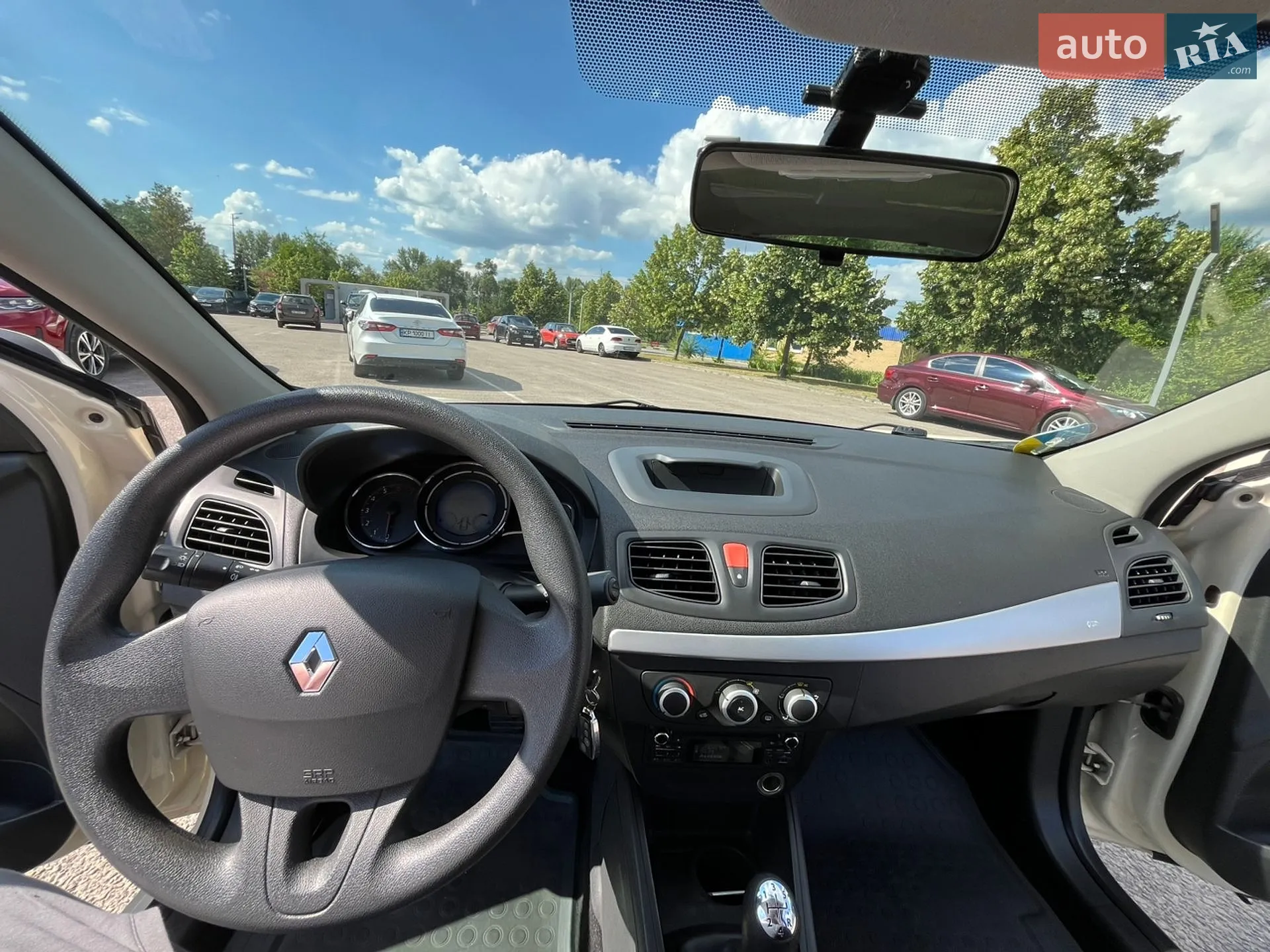 2016 Renault Fluence - мініатюра 16