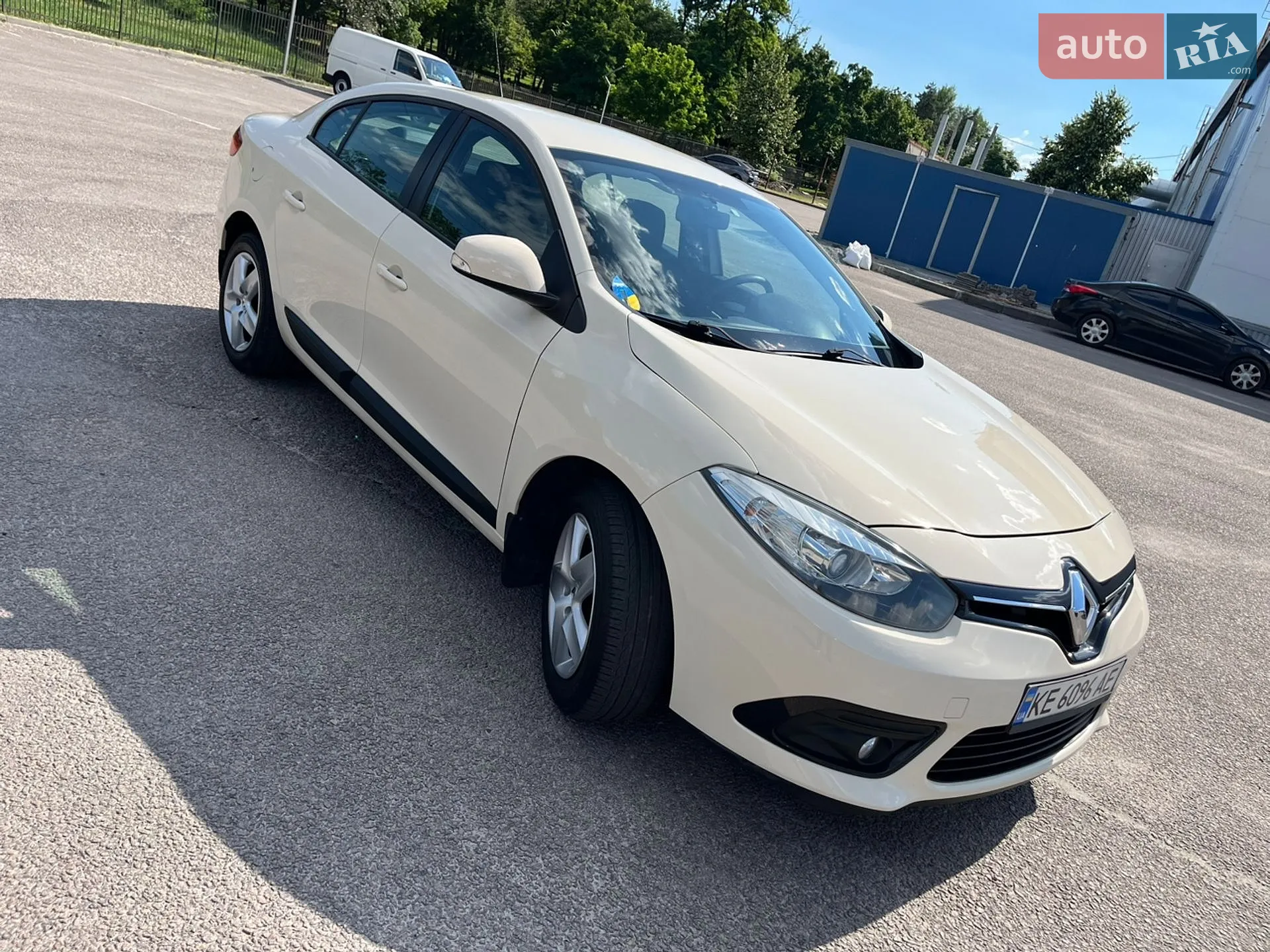 2016 Renault Fluence - мініатюра 21