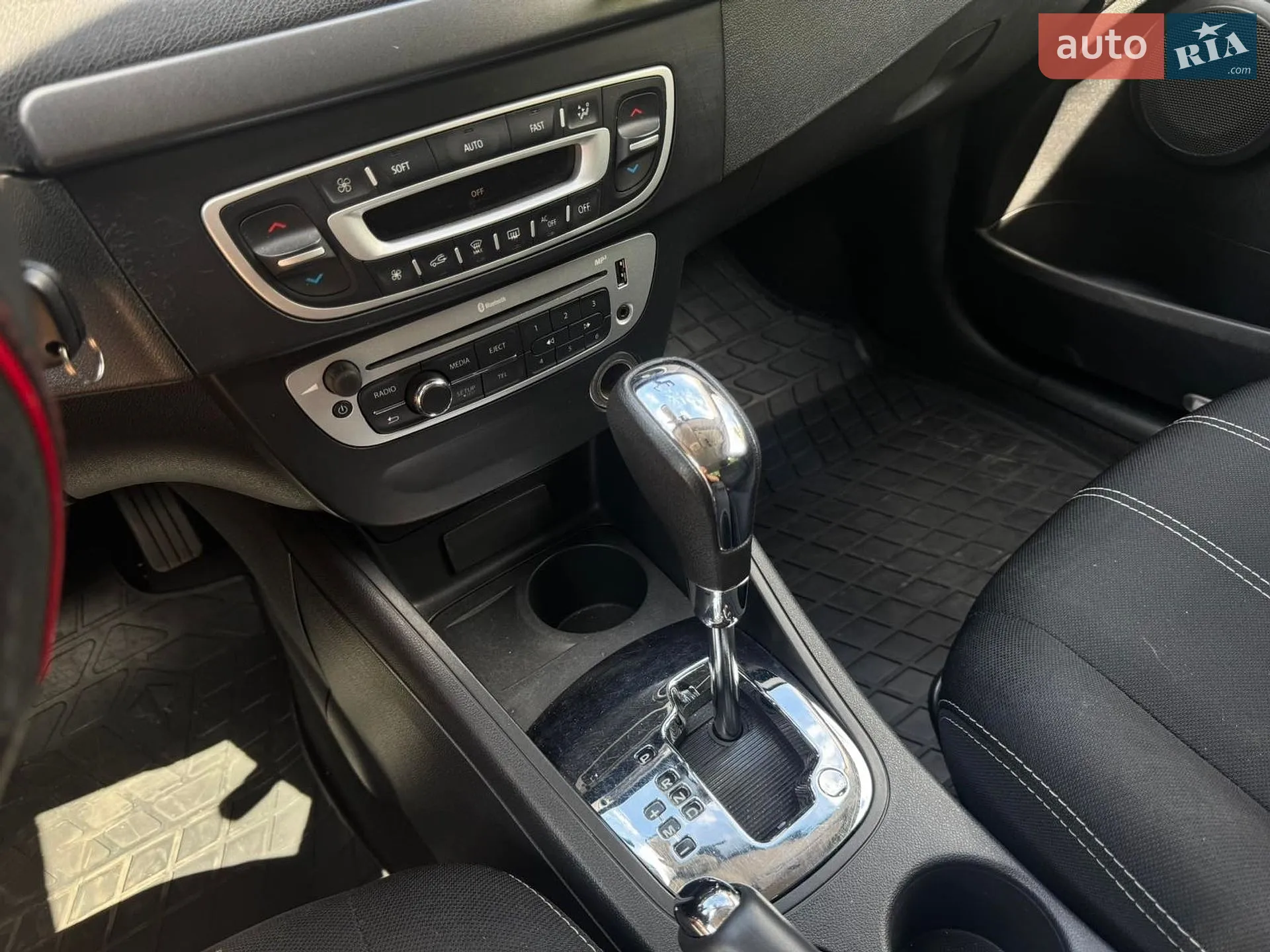 2013 Renault Fluence - мініатюра 8
