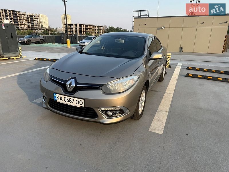 Седан Renault Fluence 2015 в Киеве