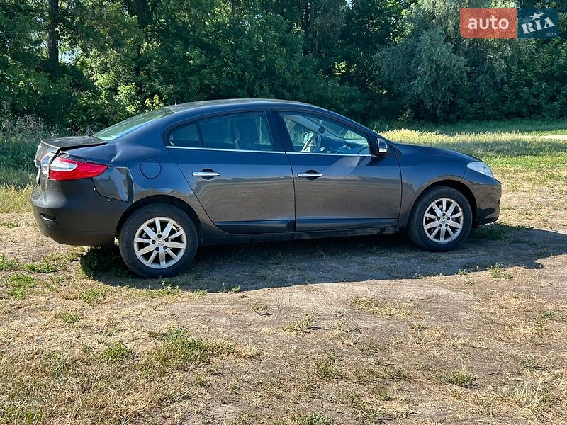 Седан Renault Fluence 2010 в Полтаве