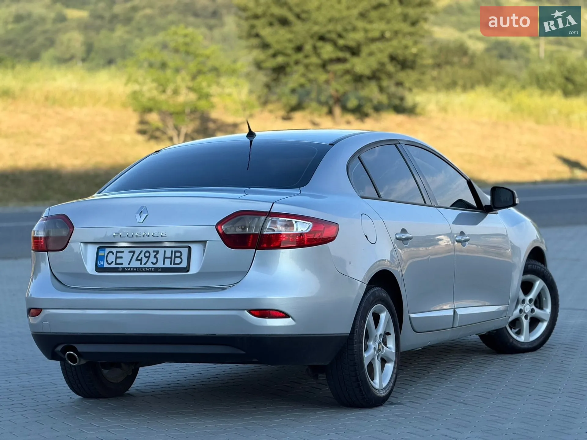 2012 Renault Fluence - мініатюра 12