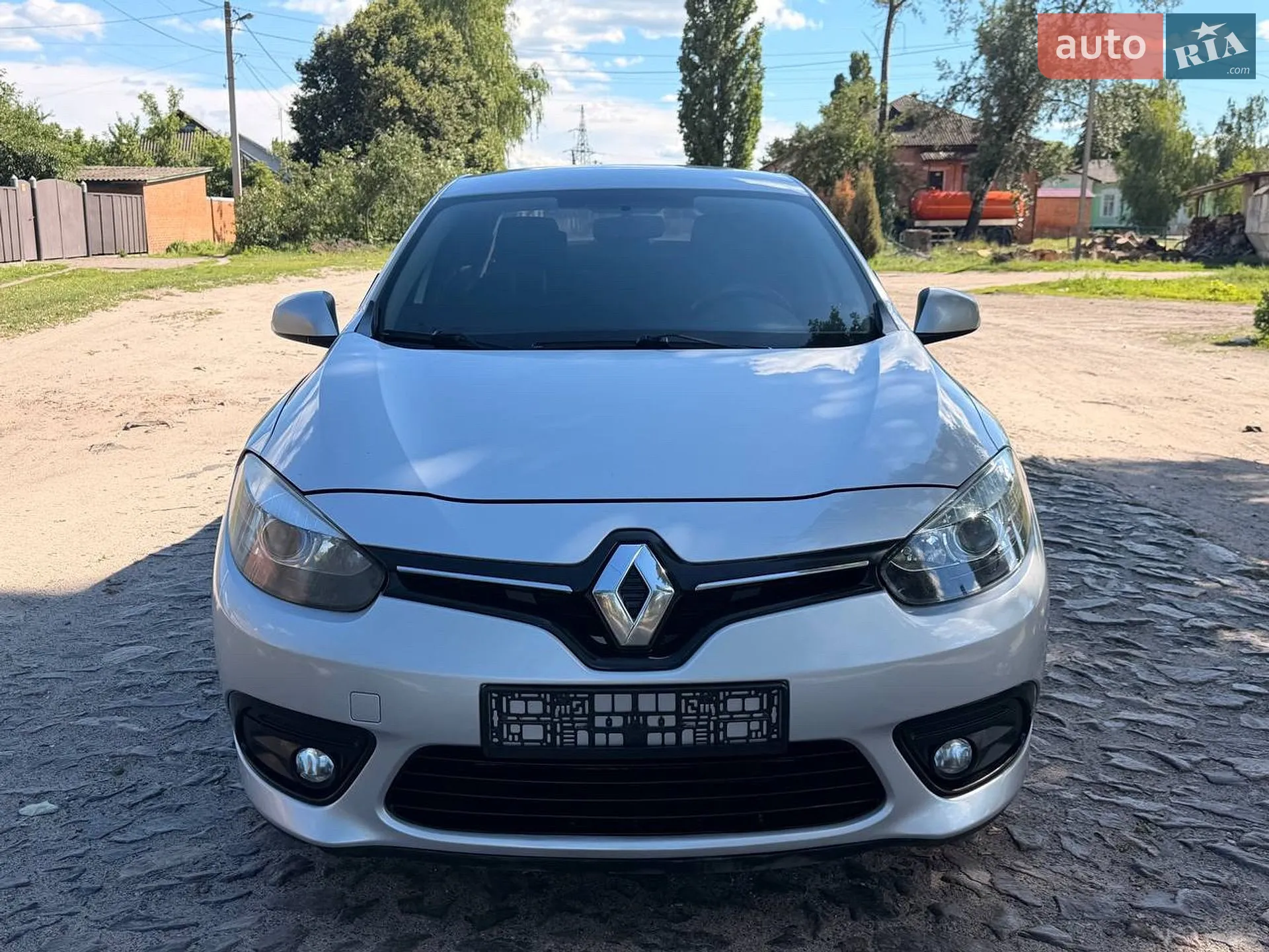 2016 Renault Fluence - мініатюра 2