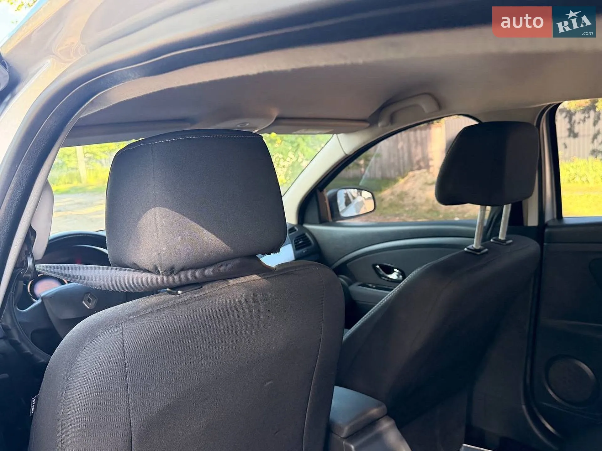 2016 Renault Fluence - мініатюра 28
