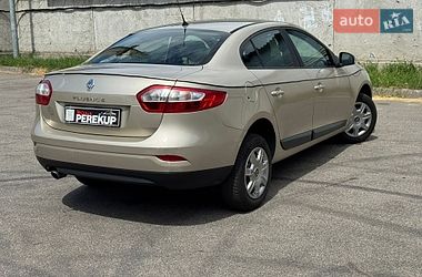 Седан Renault Fluence 2010 в Киеве фото 6 Седан Renault Fluence 2010 в Киеве