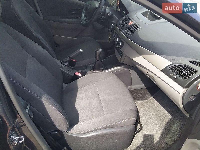 Седан Renault Fluence 2010 в Києві фото 6 Седан Renault Fluence 2010 в Києві