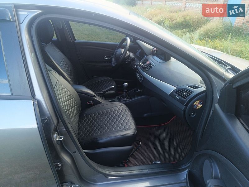 Седан Renault Fluence 2010 в Балаклее