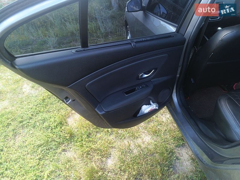 Седан Renault Fluence 2010 в Балаклее