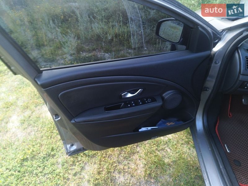 Седан Renault Fluence 2010 в Балаклее