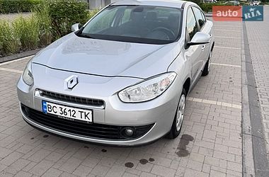 Седан Renault Fluence 2010 в Львове